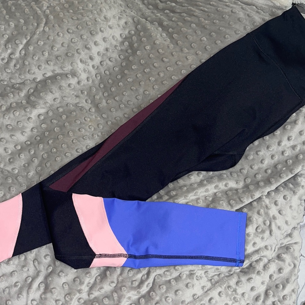 Women’s athletic tights